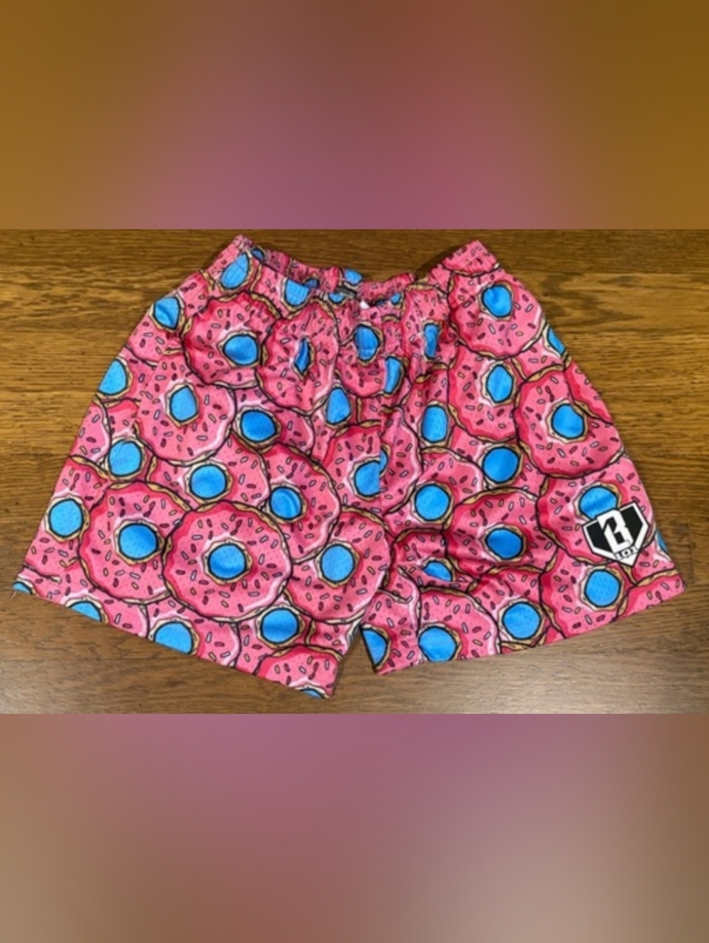 Baseball Lifestyle 101 Donut Shorts Boys Size large